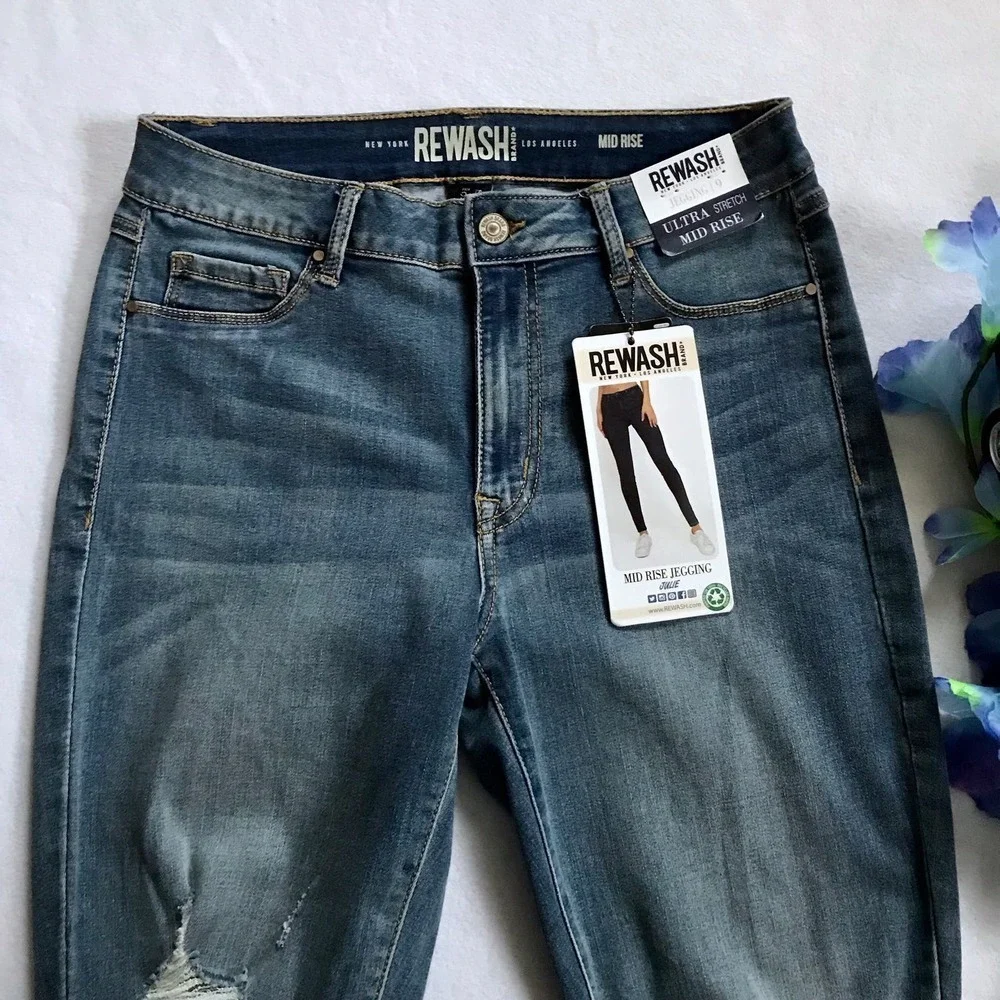 Rewash NWT Mid Rise Jegging for Junior/Women 9/29